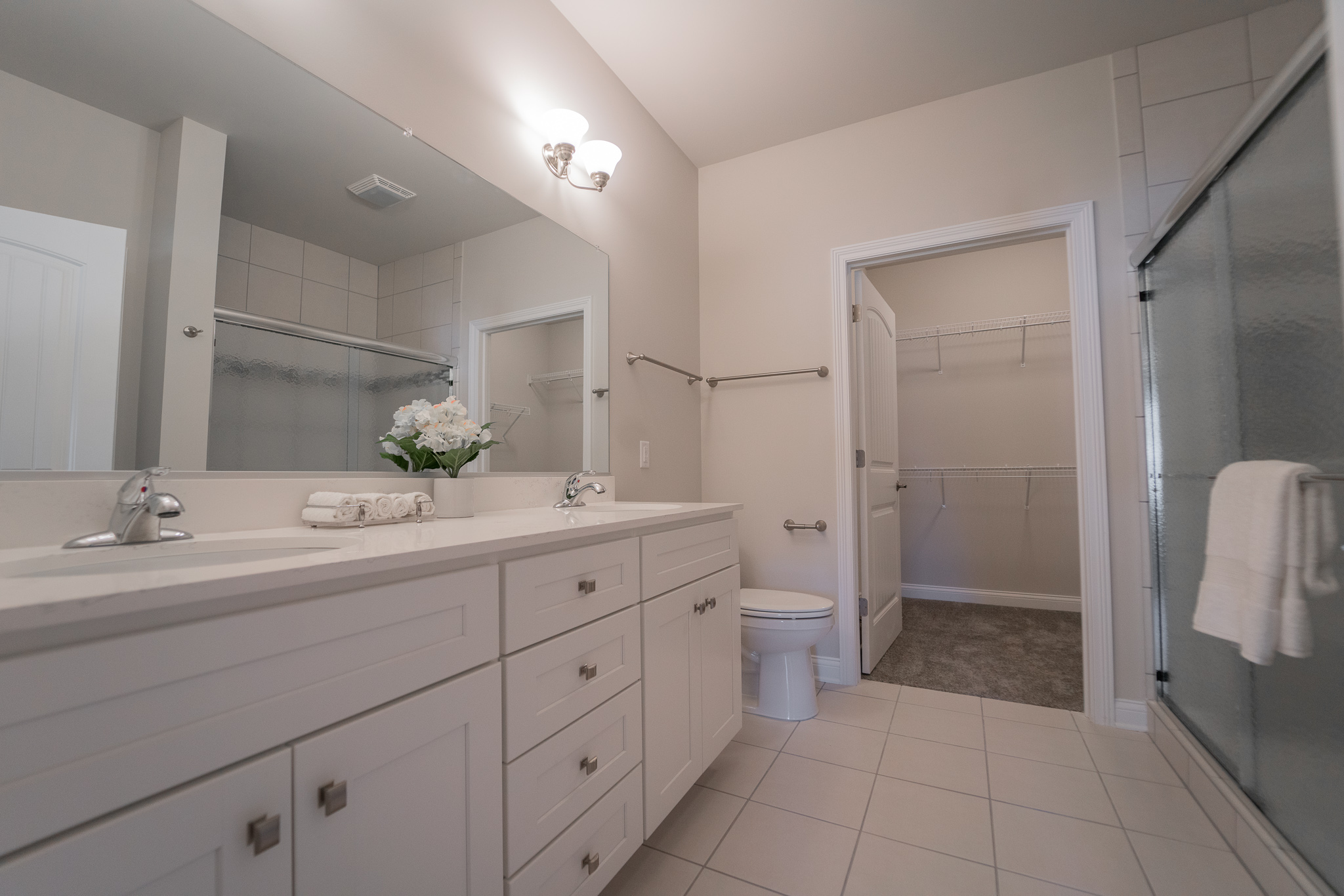http://nardobuilders.com/source/Somerset-bathroom.jpg